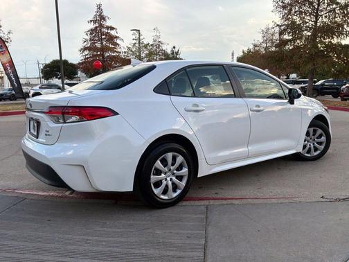 Ice Cap 2026 Toyota Corolla Hybrid LE