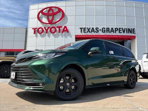 2025 Toyota Sienna Woodland Edition