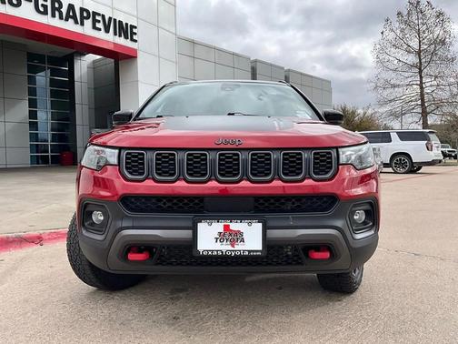 2025 Jeep Compass Trailhawk