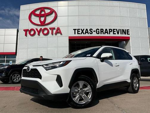 2025 Toyota RAV4 XLE