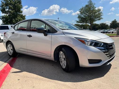 2024 Nissan Versa 1.6 S