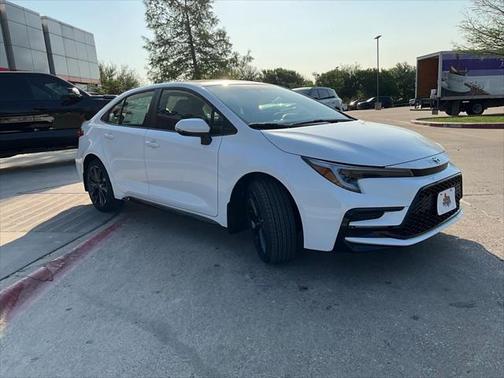 2025 Toyota Corolla Hybrid SE