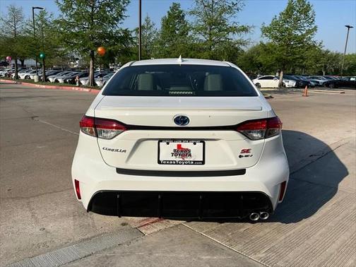 2025 Toyota Corolla Hybrid SE