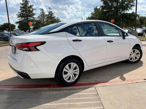 2024 Nissan Versa 1.6 S