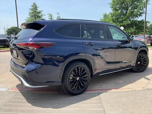 2024 Toyota Highlander XSE