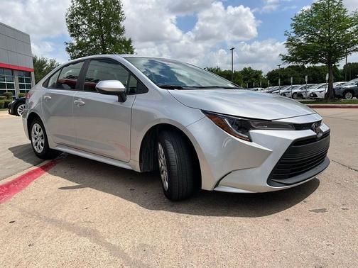 Classic Silver Metallic 2025 Toyota Corolla LE