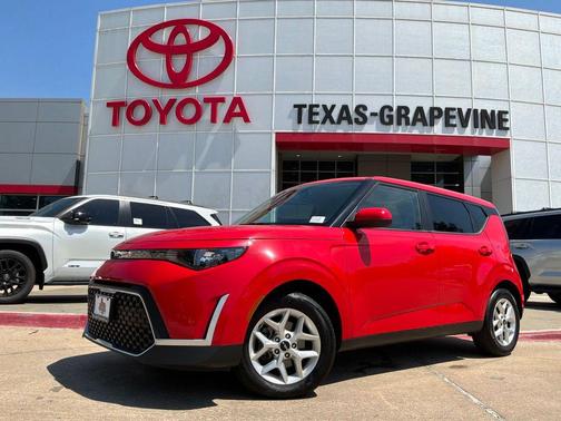 Inferno Red 2025 Kia Soul LX
