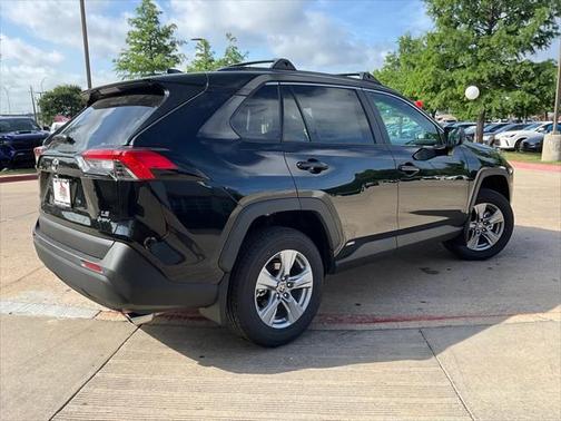2025 Toyota RAV4 Hybrid LE