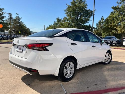 2024 Nissan Versa 1.6 S