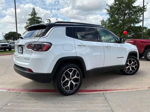 Bright White Clearcoat 2025 Jeep Compass Limited