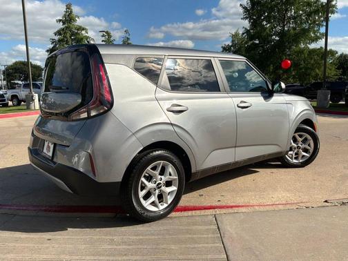 Steel Gray 2025 Kia Soul LX
