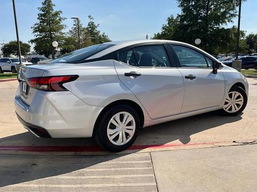 2024 Nissan Versa 1.6 S