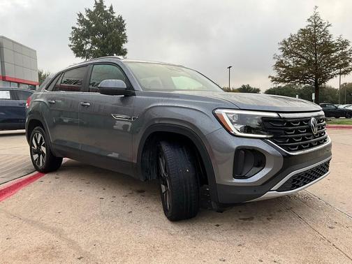 2025 Volkswagen Atlas Cross Sport 2.0T SE w/Technology 4MOTION