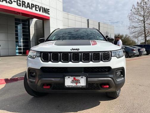 2025 Jeep Compass Trailhawk