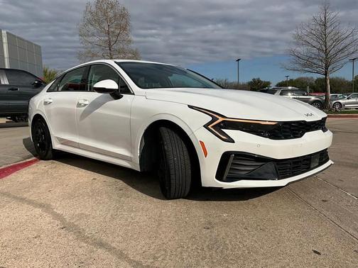 2025 Kia K5 LXS
