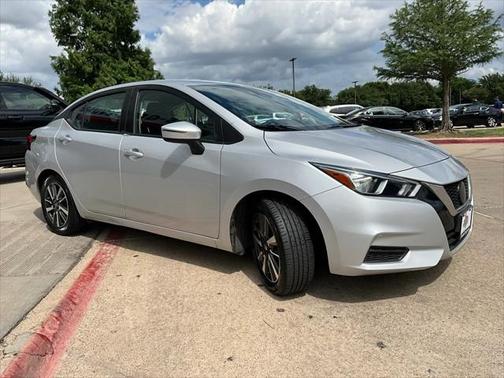 2021 Nissan Versa 1.6 SV