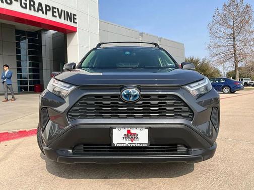 2023 Toyota RAV4 Hybrid LE