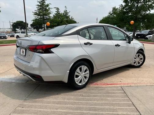 2024 Nissan Versa 1.6 S