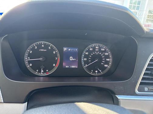 2017 Hyundai SONATA SE