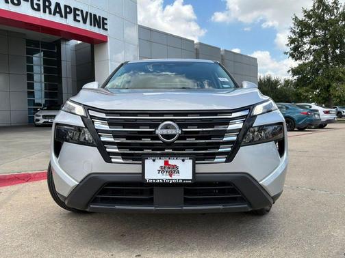 Brilliant Silver Metallic 2025 Nissan Rogue SV