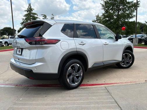 Brilliant Silver Metallic 2025 Nissan Rogue SV