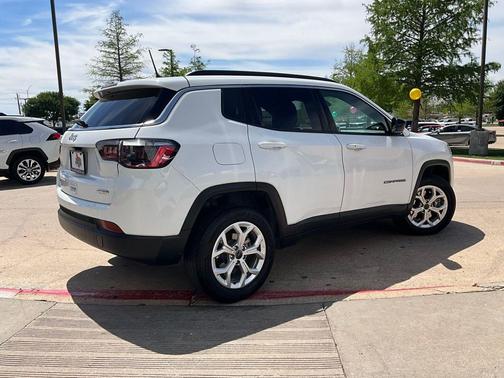 2025 Jeep Compass Latitude