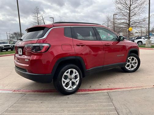 2025 Jeep Compass Latitude