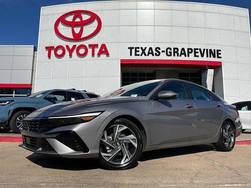 2025 Hyundai ELANTRA SEL