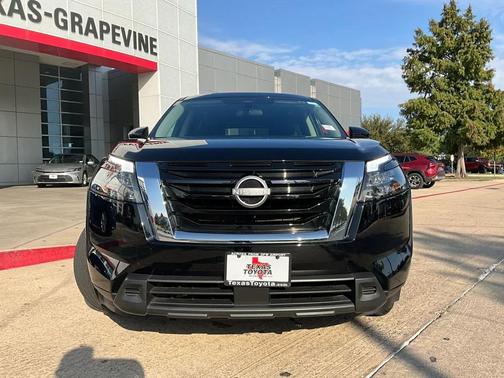 2024 Nissan Pathfinder SV FWD