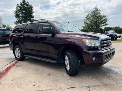 2014 Toyota Sequoia SR5