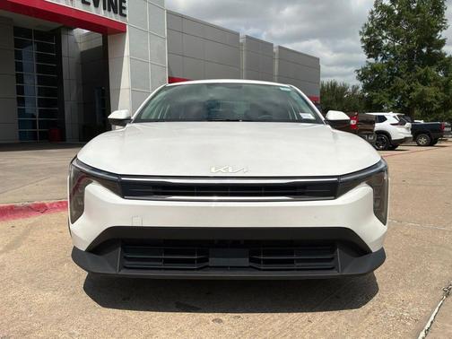 Snow White Pearl 2025 Kia K4 LXS
