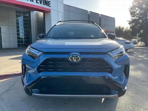 2025 Toyota RAV4 Hybrid SE
