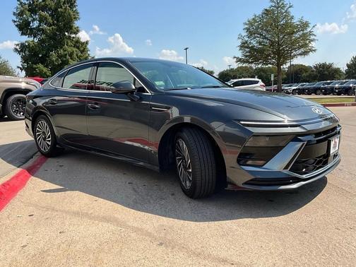 2024 Hyundai SONATA Hybrid SE