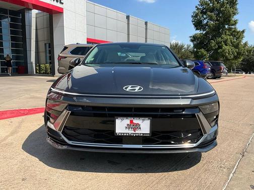 2024 Hyundai SONATA Hybrid SE