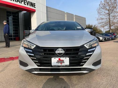 2025 Nissan Versa 1.6 SV