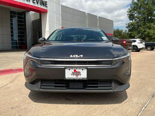 Interstellar Gray 2025 Kia K4 LXS