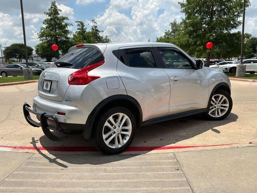 Brilliant Silver 2014 Nissan Juke SL