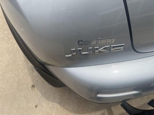 Brilliant Silver 2014 Nissan Juke SL