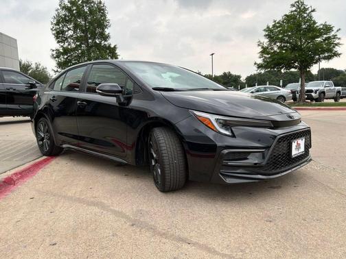 Midnight Black Metallic 2025 Toyota Corolla SE