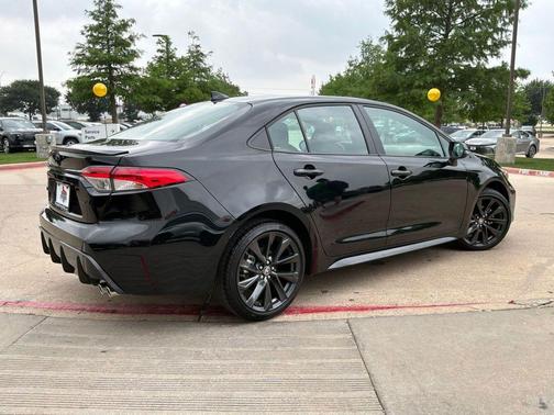Midnight Black Metallic 2025 Toyota Corolla SE