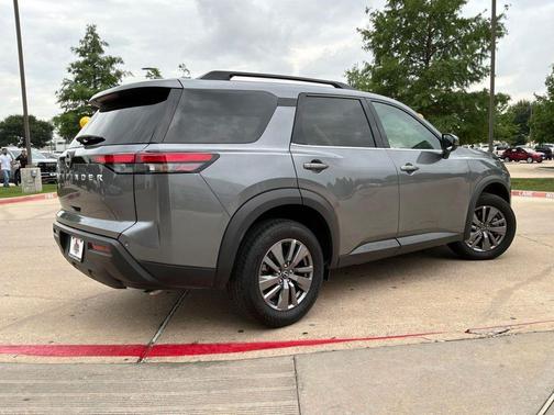Gun Metallic 2025 Nissan Pathfinder SV FWD