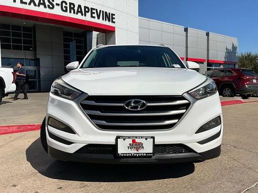 2017 Hyundai TUCSON SE