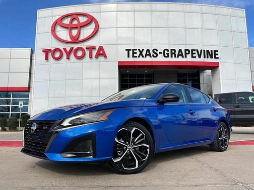 2025 Nissan Altima SR FWD