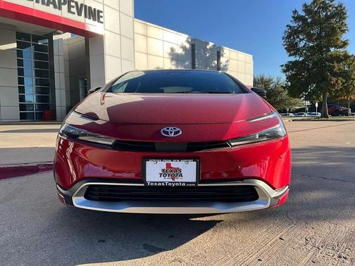 2026 Toyota Prius Plug-In Hybrid SE