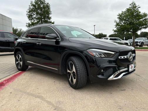 Night Black 2025 Mercedes-Benz GLA 250 4MATIC
