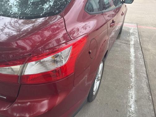 Ruby Red Metallic 2013 Ford Focus SE