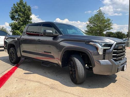 2022 Toyota Tundra SR5