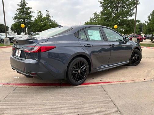Dark Cosmos 2026 Toyota Camry SE