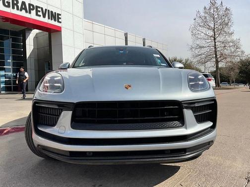 2022 Porsche Macan S