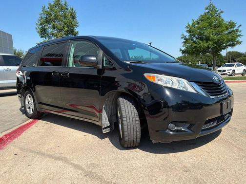 Black 2013 Toyota Sienna LE